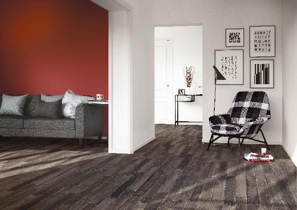 Carrelage effet parquet et parquet massif : les avantages et les défauts ? carrelage woodcraft