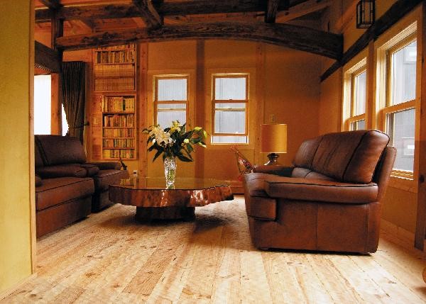 Carrelage effet parquet et parquet massif : les avantages et les défauts ? paquet epicéa