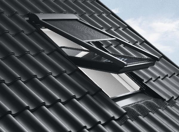 Comment bien aménager ses combles ? Store extérieur