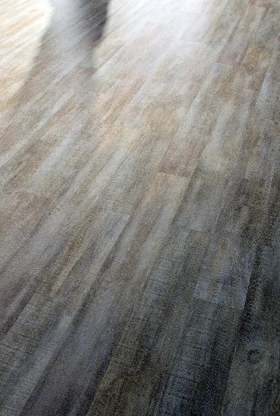 Comment bien aménager ses combles ? Vinyle sur liège