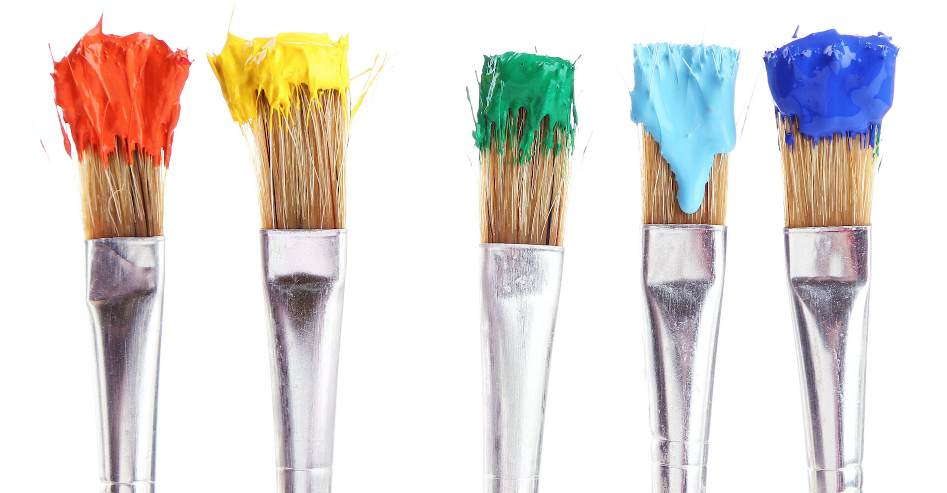 pinceaux avec peinture 1