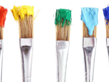 pinceaux avec peinture 1