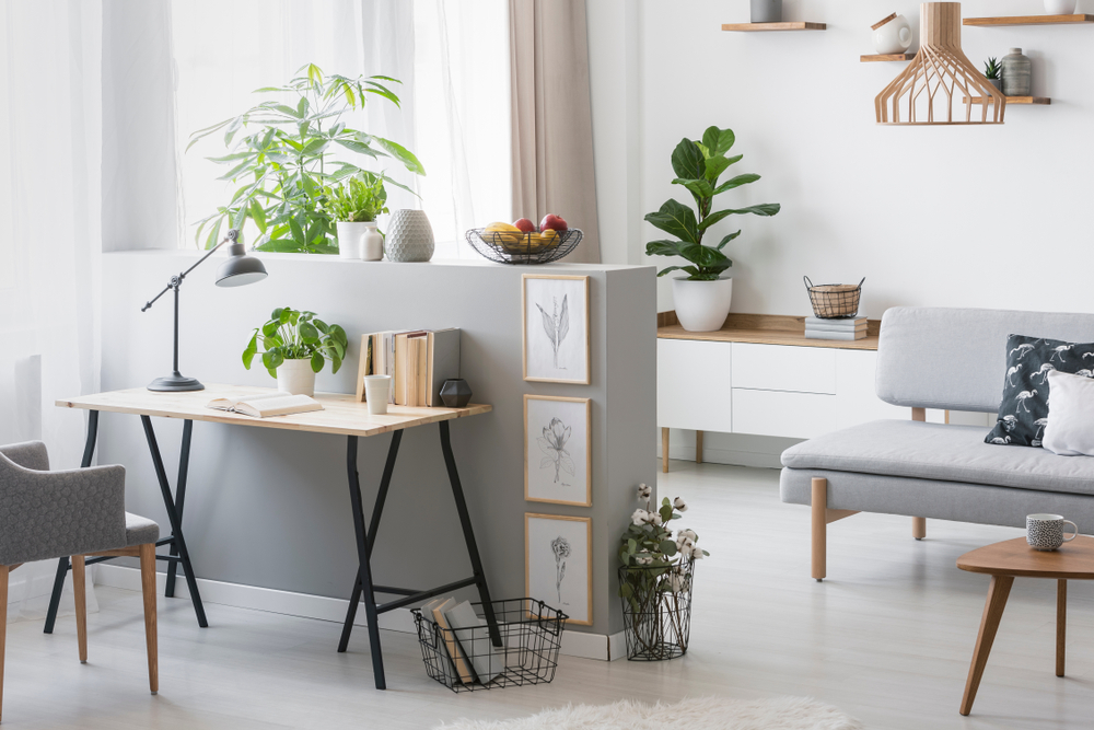 Un espace bureau et salon façon scandinave