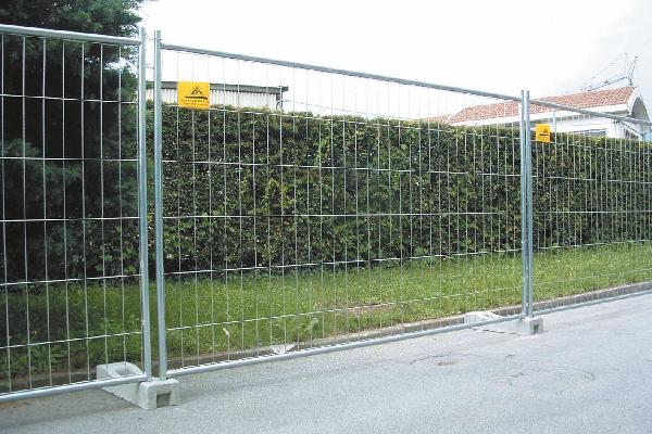 Clôture de chantier mobile 4 tubes ht.2m 335m FERRO BULLONI 1