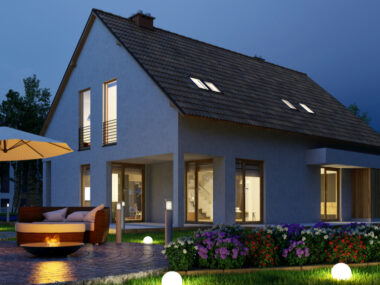 Maison avec éclairage extérieur cosy