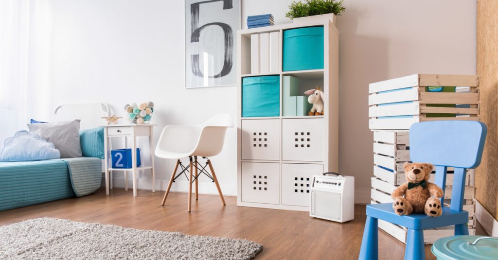 Casiers et bacs de rangement empilables pour chambre enfant