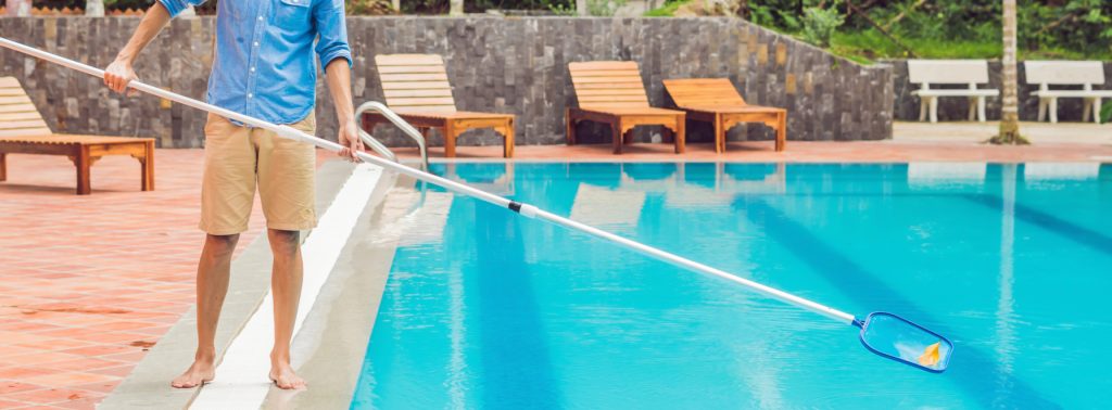 Comment entretenir la piscine ? 4 actions à réaliser 7 conseils pour nettoyer sa piscine
