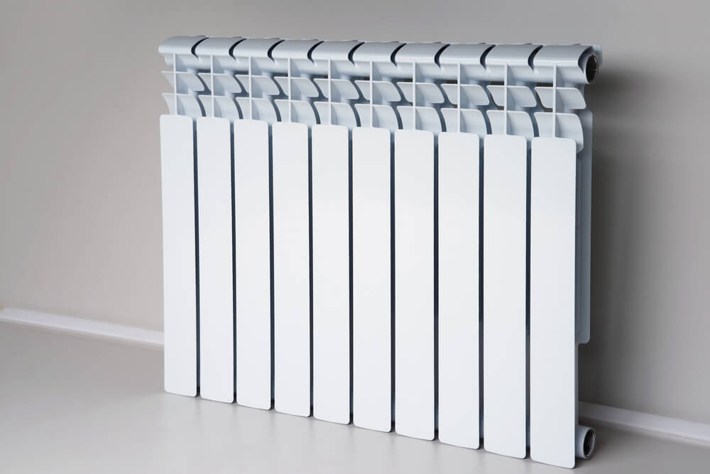 Un radiateur électrique basse consommation blanc