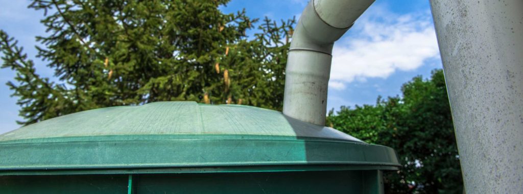 Abri de jardin avec récupérateur d’eau : avantages, matériaux et pose Abri de jardin avec récupérateur d'eau