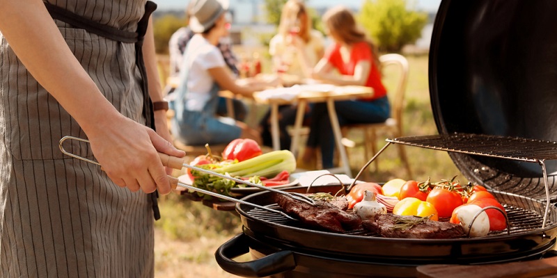 Barbecue ou plancha : 5 éléments de comparaison pour choisir barbecue et grillades
